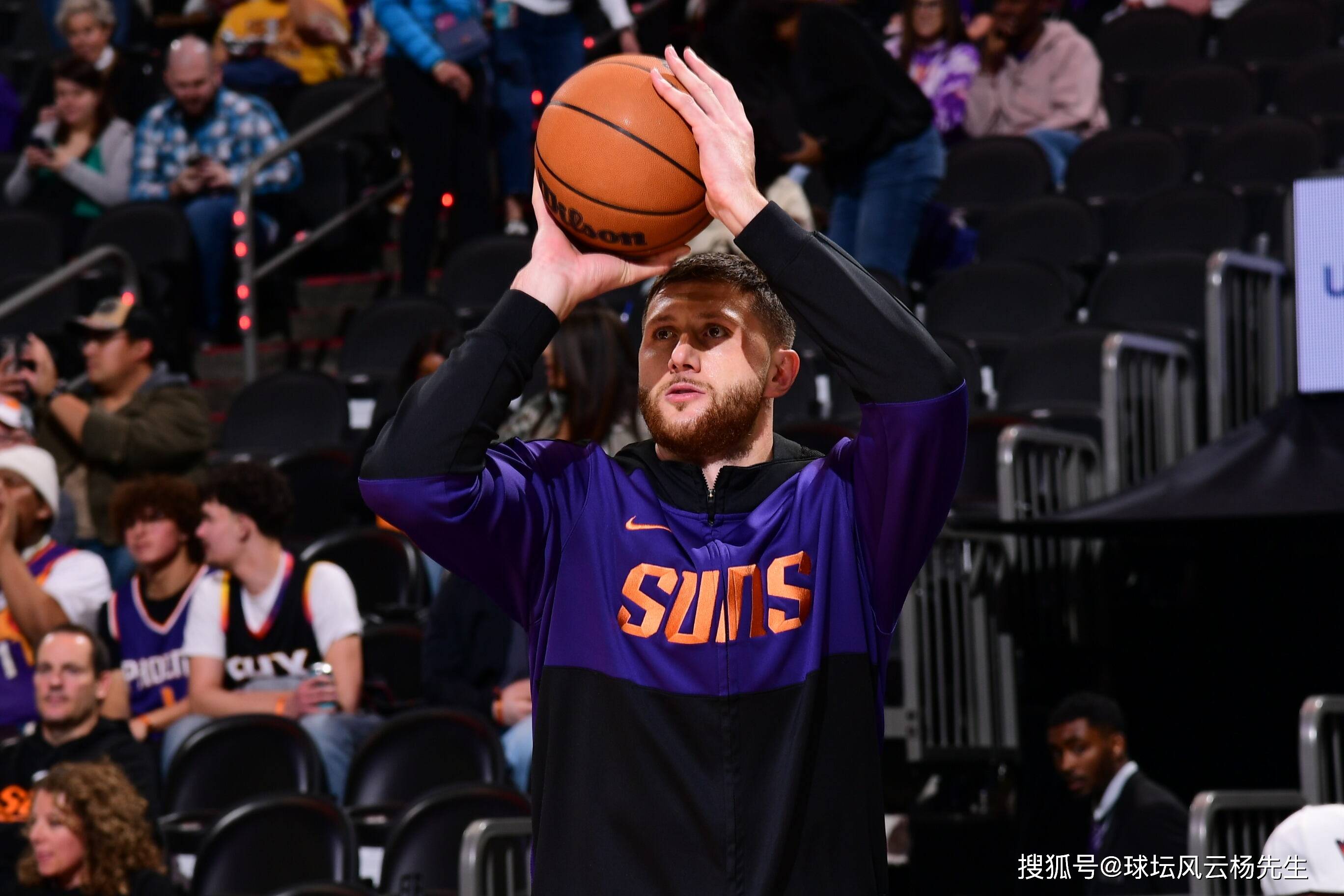 赛前菲尼克斯太阳备战欧联；临场应变细节曝光；赛场秩序良好；医务组通报恢复的简单介绍